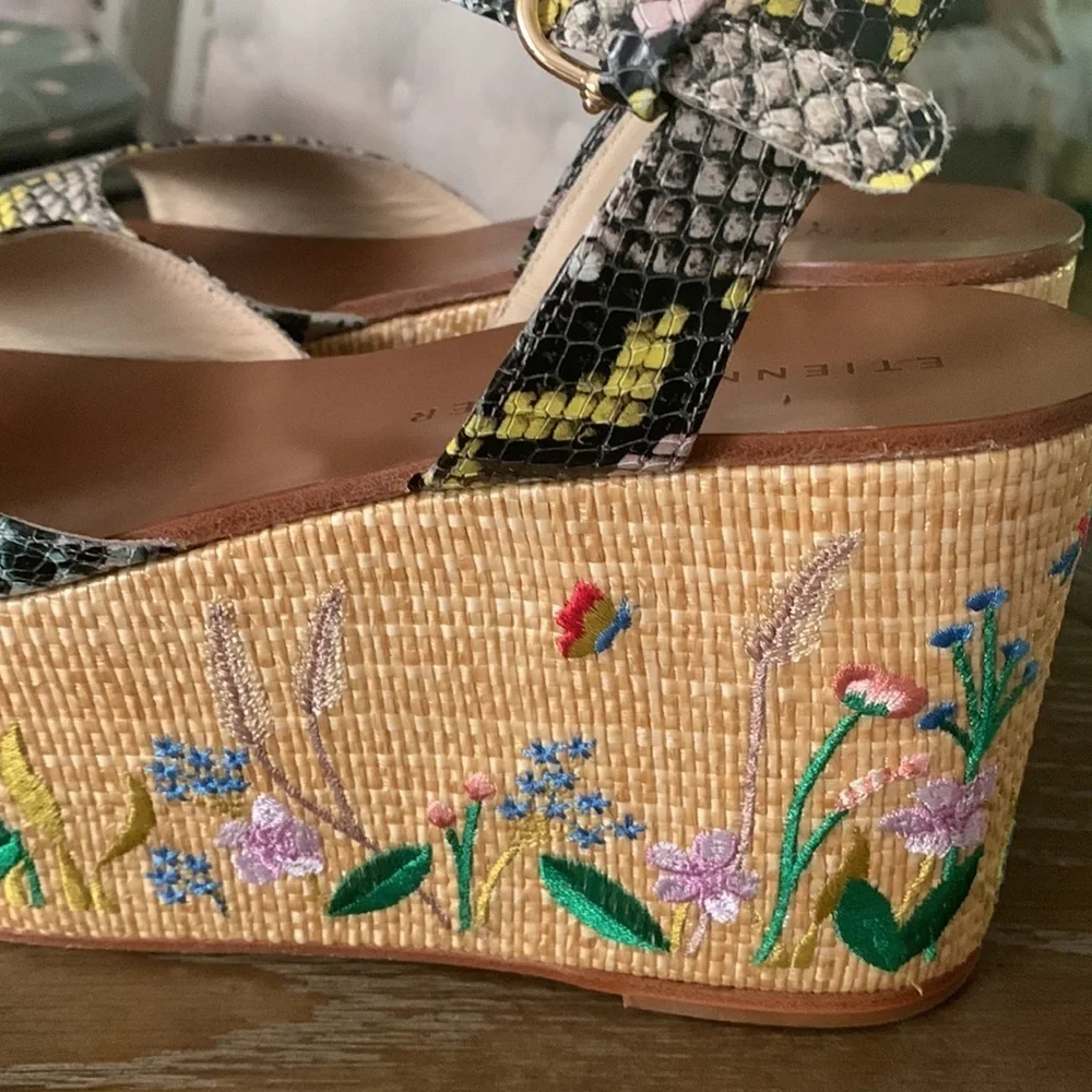 Anthropologie ETINEE AIGNER FLORAL SHOE SOPHIA SIZE 9.5 New Without box